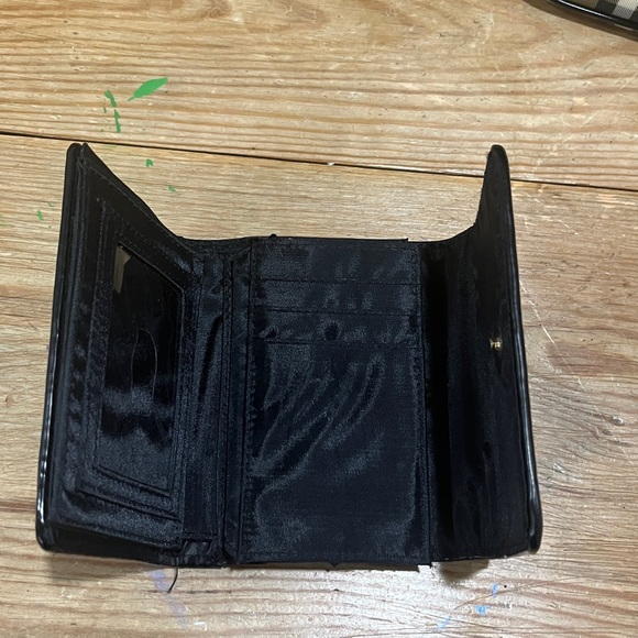 Plaid Wallet with Black and Tan Design - Picture 2 of 4